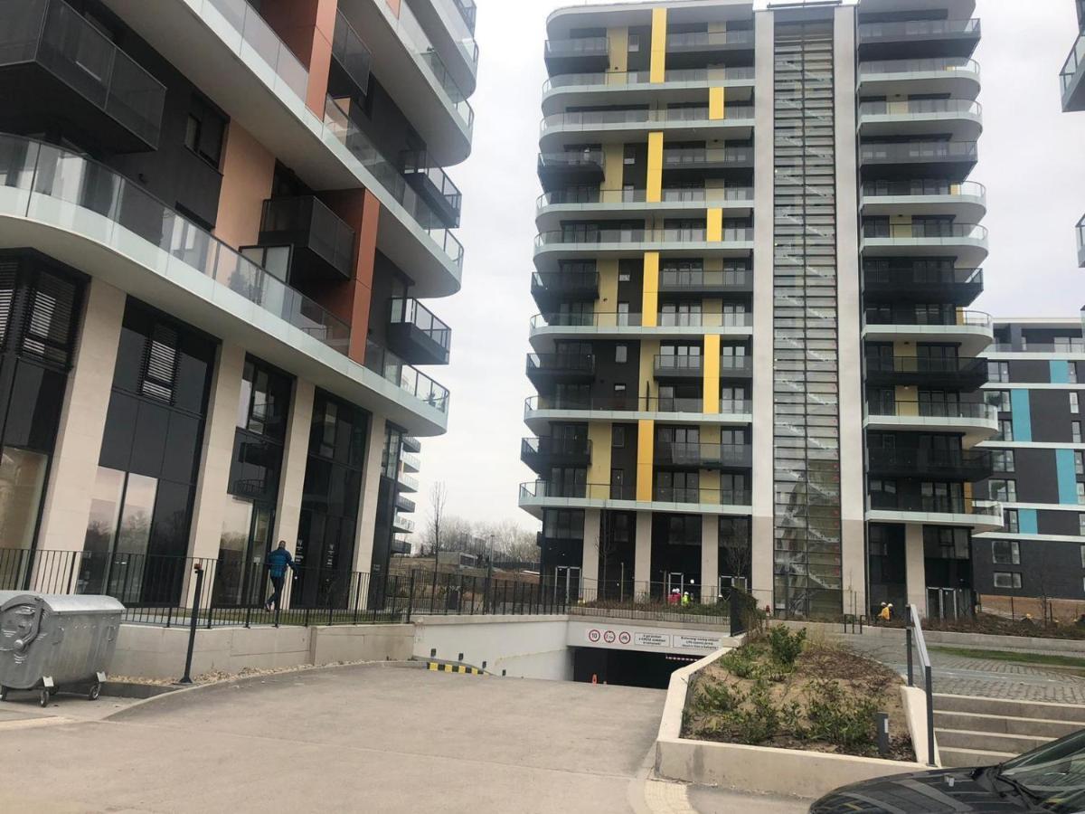Sweet Home Apartman , 30Sqm Studio, Free Private Parking, Mountain View, Balcony, 20 Min From Downtown Budapest Eksteriør bilde